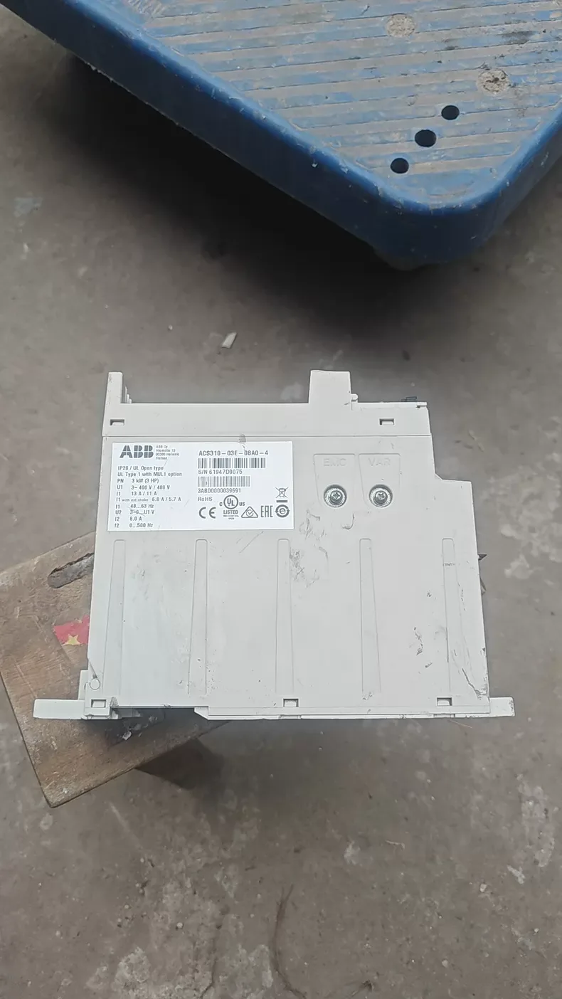ABB ACS310-03E-08A0-4 frequency converter 2