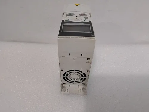 ABB Variable Frequency Drive ACS350-03U-05A6-4 68581486 5.6A 3HP 2.2KW 3
