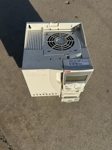 ABB ACS355-03U-12A5-5 2