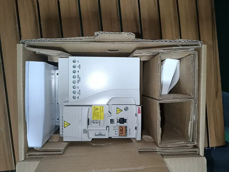 ABB ACS355-03U-15A6-4+J400 AC VFD Drive 380-480V