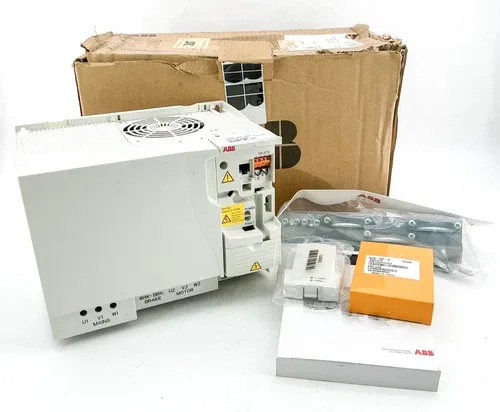 ABB ACS355-03U-31A0-2+J400 AC Drive 10HP 7.50KW 200-240V 31A