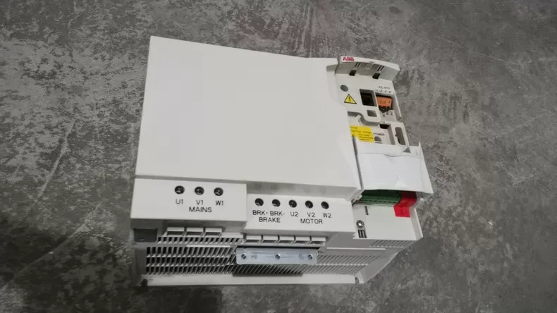 ABB ACS355-03E-31A0-4 5