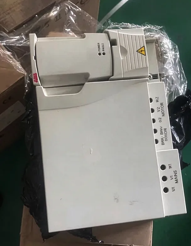 ABB ACS355-03U-46A2-4 inverter
