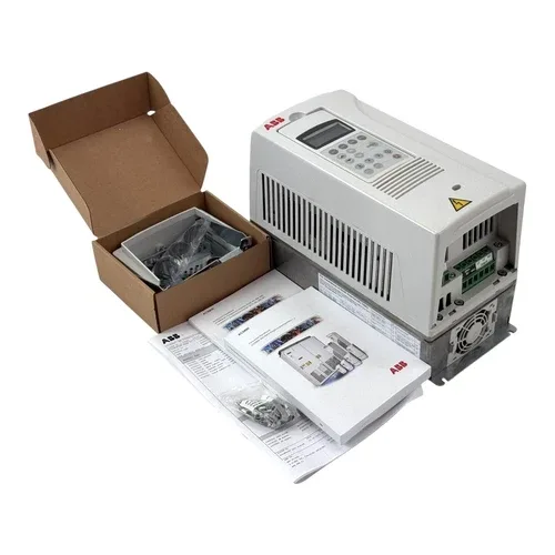 ABB ACS800-01-0004-3+E202 Inverter 3x380 415V 6.5A +CDP312R Panel
