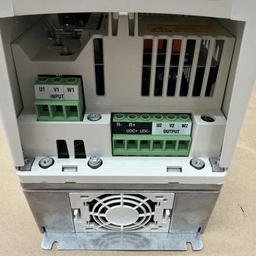 ABB Old Variable Drive ACS800-01-0004-5+L503 4