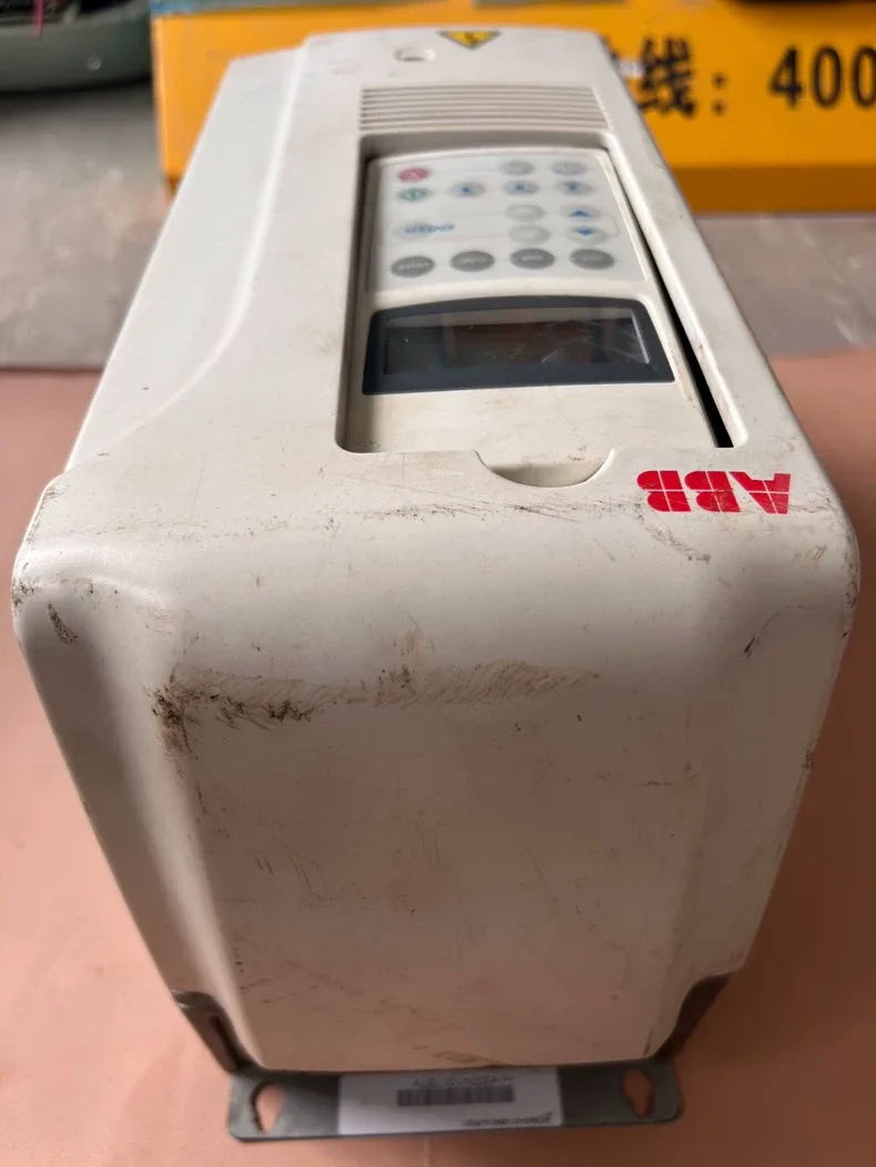 ABB ACS800-01-0005-3+P901 frequency converter