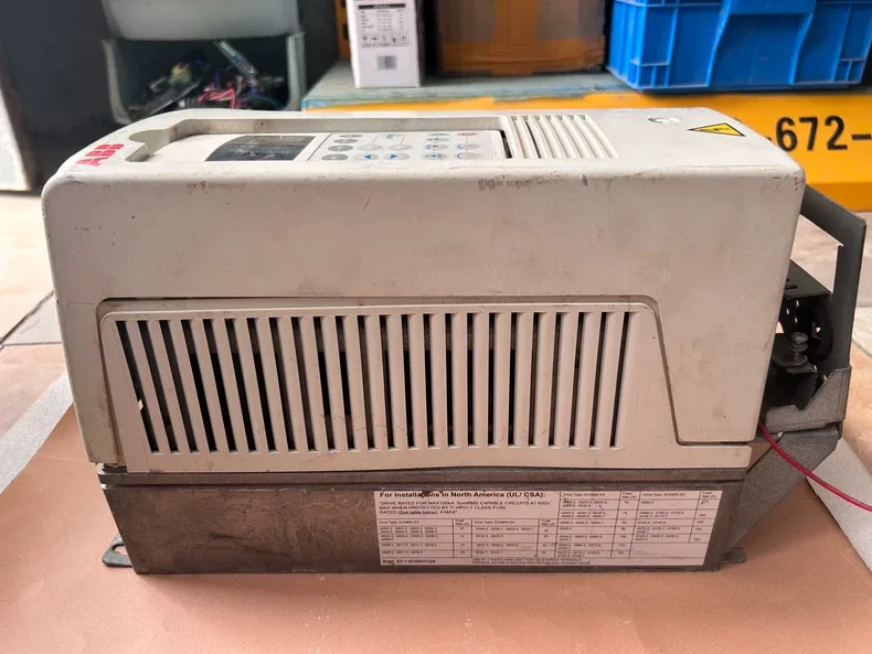 ABB ACS800-01-0005-3+P901 frequency converter 3