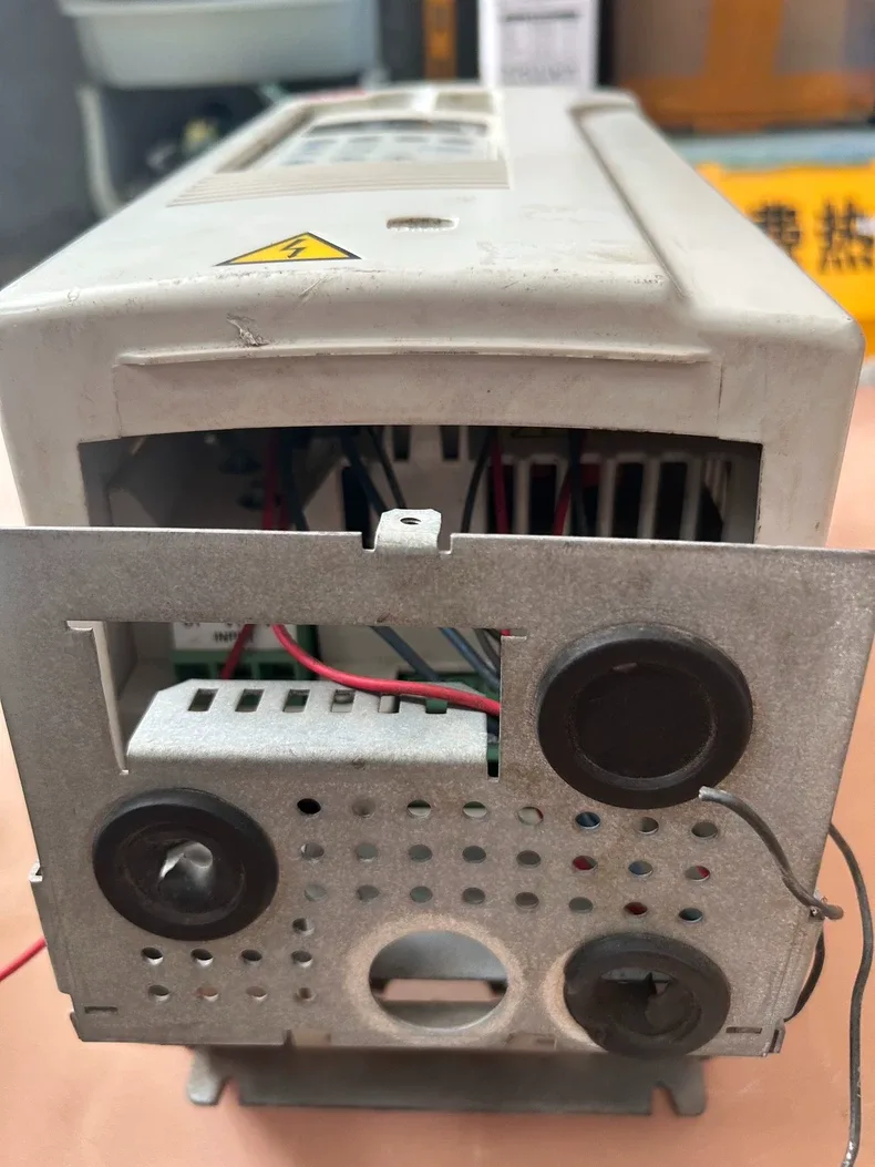 ABB ACS800-01-0005-3+P901 frequency converter 4