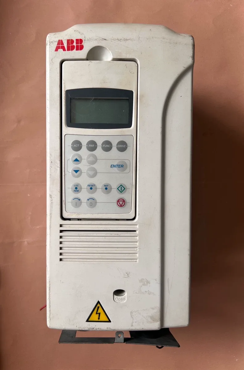 ABB ACS800-01-0005-3+P901 frequency converter 5