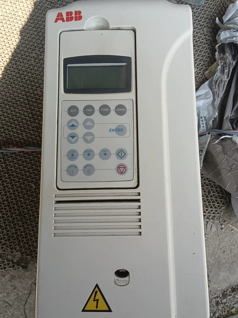 ABB ACS800-01-0009-3+P901 By SF OR
