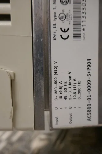 ABB ACS800-01-0009-5+P904 2