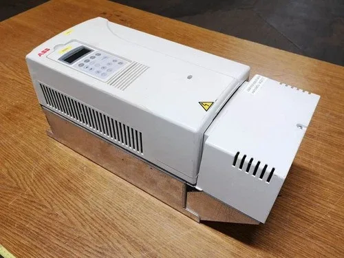 ABB ACS800 VFD Inverter ACS800-01-0016-7+E200 11kW 15HP 690V IP21