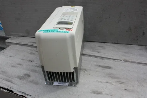 ABB 15KW VSD Variable Speed Drive IP21 UL T ACS800-01-0020-3+E200+P901+P904 4
