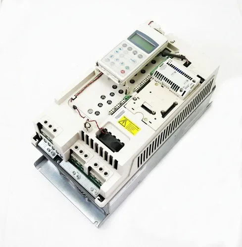 ABB ACS800-01-0030-3+E202+K454+L503 22kW Frequency Inverter +CDP312R 3