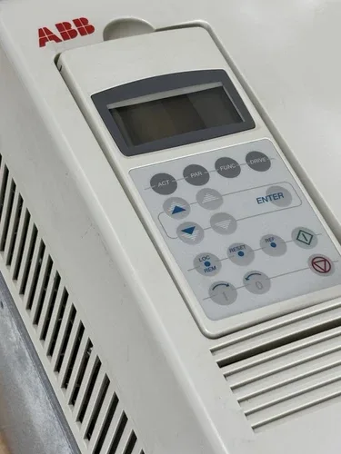 ABB ACS800-01-0030-3+E202+R701 Inverter 53A 3