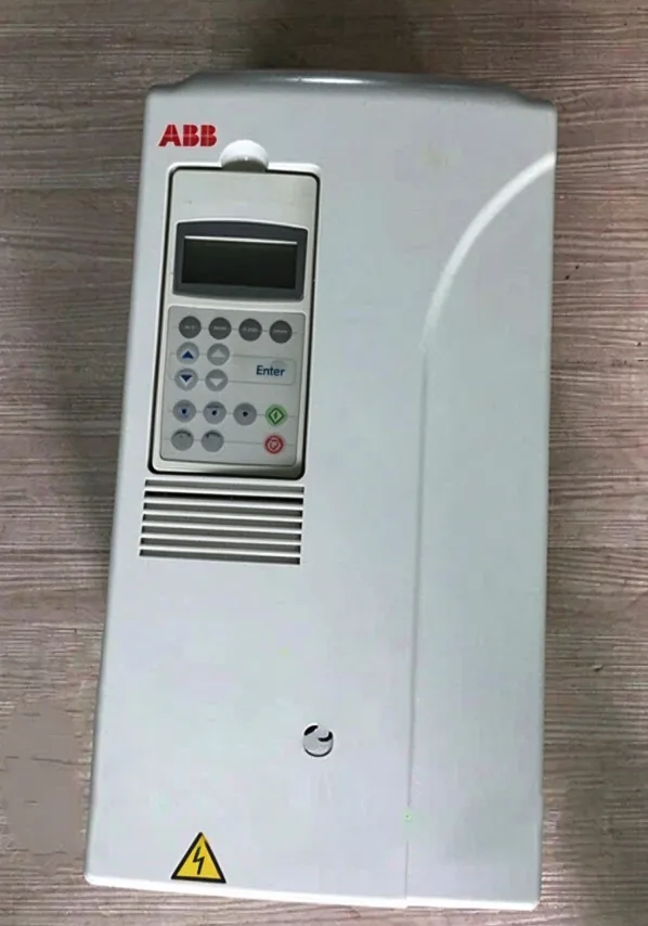 ABB Inverter ACS800-01-0030-3+P901 30KW 380V 3
