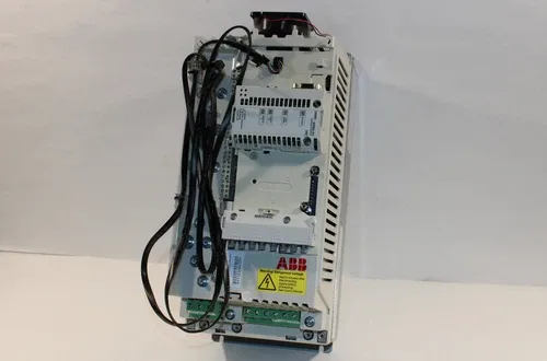 ABB ACS800-04-0003-3+E200+K454+L503 Drive 5.1A