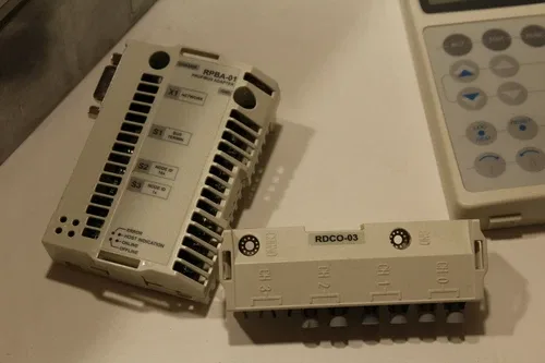 ABB ACS800-04-0006-3+E200+K454+L503 Drive 10 9A 4