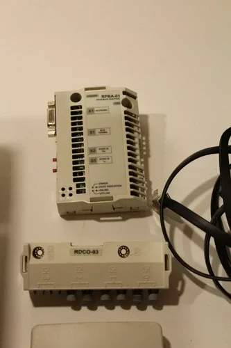 ABB ACS800-04-0009-3+E200+K454+L502+L503 Drive 13 9A 4