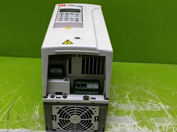 ABB ACS800-04-0020-5+J400 15kW 20HP 500V VFD Drive 3