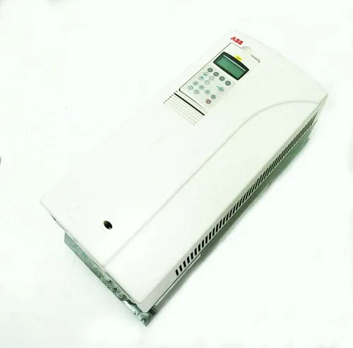 ABB ACS800-04-0040-3+E200+J400+K467+L509+N651+P901+R701 37kW Inverter