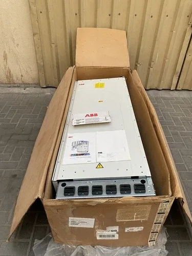 ABB ACS 800 ACS800-04-0260-3+E210 200 kW 445A AMP VFD DRIVE