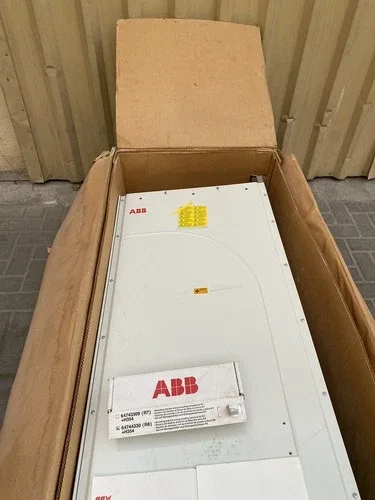 ABB ACS 800 ACS800-04-0260-3+E210 200 kW 445A AMP VFD DRIVE 2