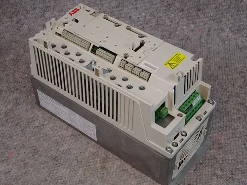 ABB ACS800 ACS800-104-0020-3+Q950 15kW 34A