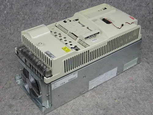 ABB ACS800 ACS800-104-0040-3+Q950 72A