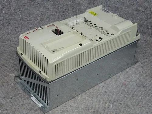 ABB ACS800 ACS800-104-0040-3+Q950 72A 4