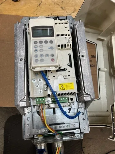 ABB / ITT PumpStart ACS800-ITTU1-0009-5+P901 Variable Frequency Drive 7.5 HP 2