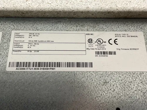 ABB ACS800-ITTU1-0030-5+B056+P901 2