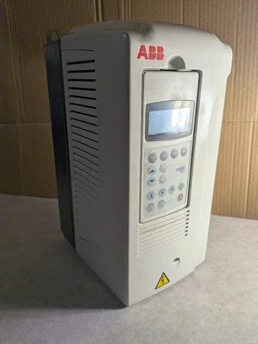 ABB ACS800-U1-0001-2+P901 Wall-Mounted AC Variable Frequency Drive