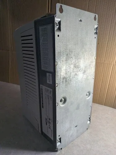 ABB ACS800-U1-0001-2+P901 Wall-Mounted AC Variable Frequency Drive 2