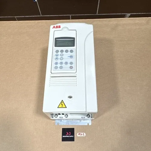 ABB ACS800-U1-0003-2+P901 Variable Frequency Drive 2Hp 208/240VAC