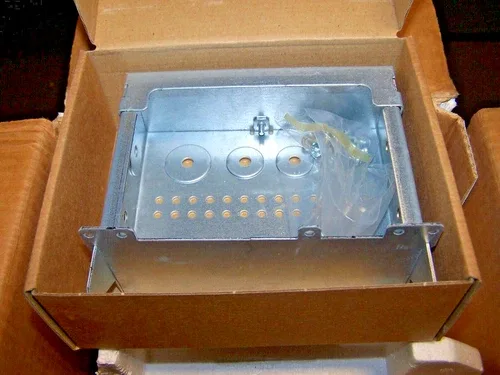 ABB 3 HP AC VFD Variable Frequency Drive 480 VAC ACS800-U1-0004-5 4
