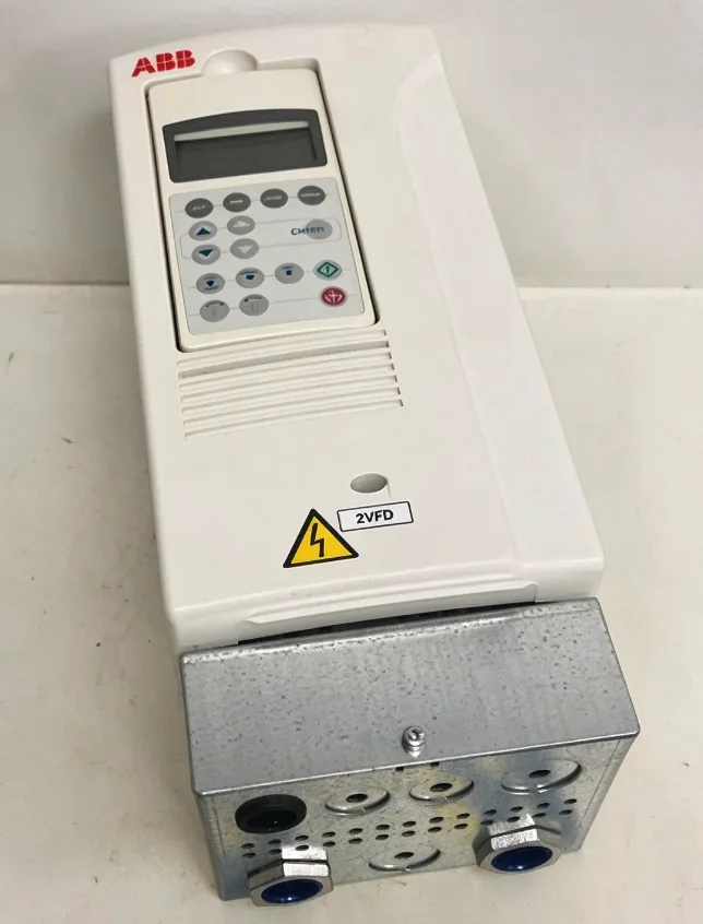 ABB ACS800-U1-0004-5+L503+N683 VFD Inverter AC Drive