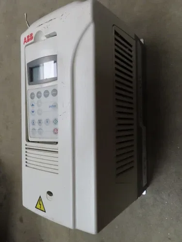 ABB ACS800-U1-0006-5+L502+L503 VFD 6.5HP 5KW 3 Phase - AS IS/PARTS-V182 2