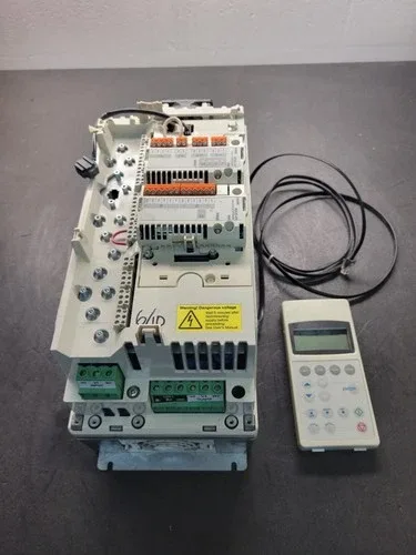 ABB ACS800-U1-0009-5+B056+P901 AC Drive 7.5 HP 5.5 kW STK 1529CC 2