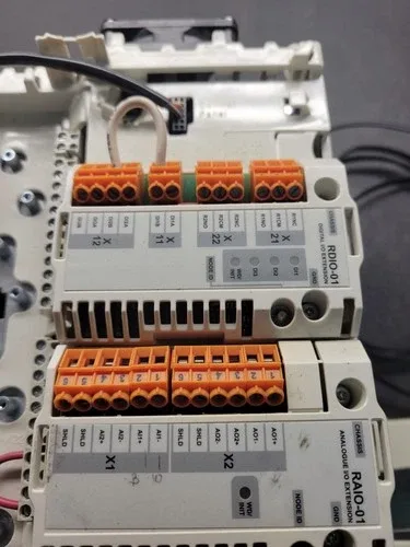 ABB ACS800-U1-0009-5+B056+P901 AC Drive 7.5 HP 5.5 kW STK 1529CC 3