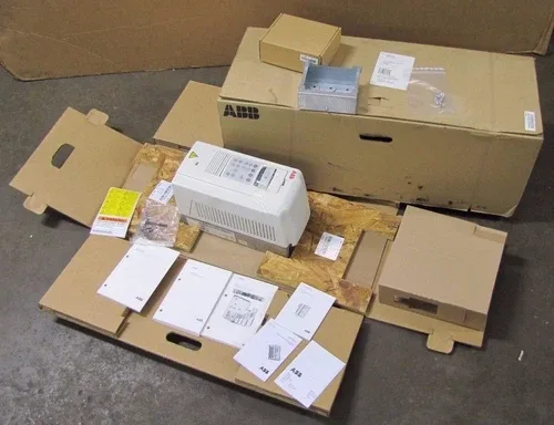 ABB ACS800-U1-0009-5+K451+L502+L503+P901 7.5 HP 5.5 KW 380-400V 11 AMP AC DRIVE 3