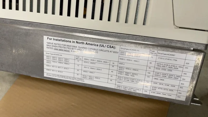 ABB ACS800-U1-0009-5+P901 Frequency Converter 4