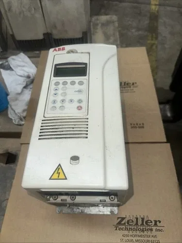 ABB ACS800-U1-0011-5+P901 Drive 10hp 460 Volt Nema 1 Old