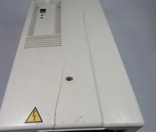 ABB ACS800-U1-0011-7 AC Drive * No Power Cracked Face Plate * AS IS 2