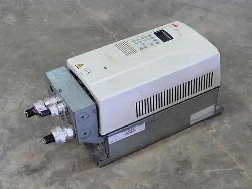 ABB GENTLY ACS800-U1-0025-7+K454+L503 20 hp 690 Volts 3-Phase VFD 3