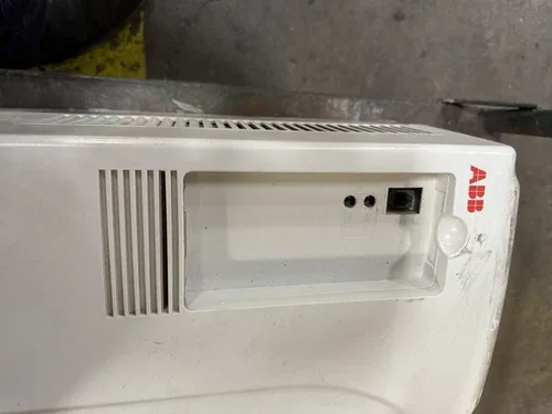 ABB ACS800-U1-0300-5+P901 2