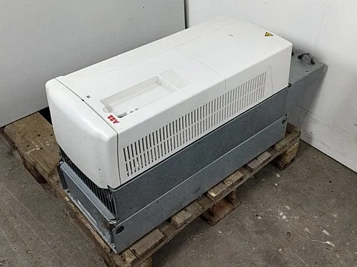 ABB ACS800-01-0070-3+E202+L503+P901 Frequency Converter