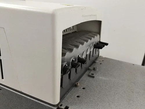 ABB ACS800-01-0070-3+E202+L503+P901 Frequency Converter 4