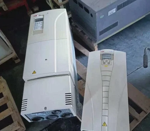 ABB ACS800-01-0120-3+P901 AC Driver 2