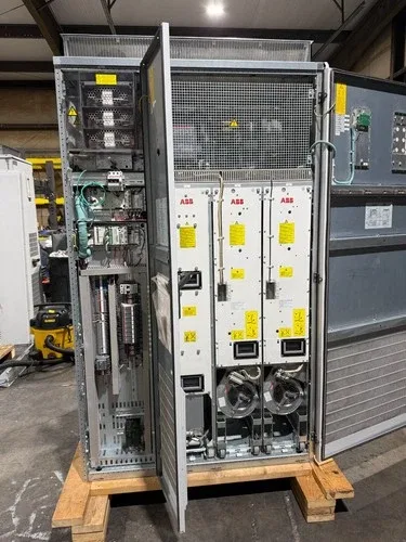 ABB INVERTER set of 3 Drive VFD ACS800-104-0610-5+E205+V991 700A LOT 3